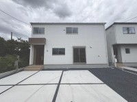 DEMO-01 ●オール電化住宅
●５ＬＤＫ
●リビング階段