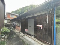 DEMO-01 ●京阪京津線「上栄町駅」徒歩2分
●JR「大津駅」徒歩8分
●建築条件無し土地
