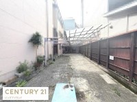 DEMO-01 ●JR「大津駅」徒歩4分
●「大津駅前商店街」内
●現況更地
●建築条件無し土地