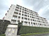DEMO-01 ●JR「守山駅」まで徒歩13分
●7階建て5階部分の角住戸、4LDK
●令和7年6月：給湯器交換済